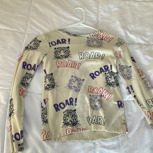 Forever 21, long sleeve shirt with tigers and words that read ROAR!